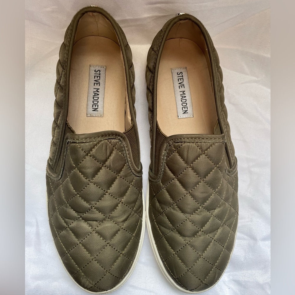 Women’s shoes.